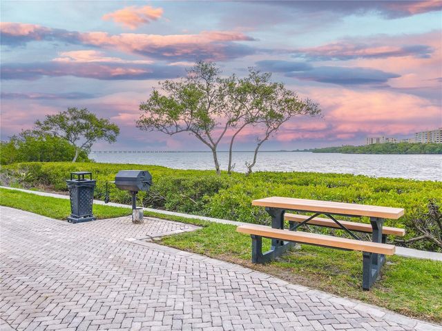 2738 VIA TIVOLI 220B, Clearwater, FL 33764