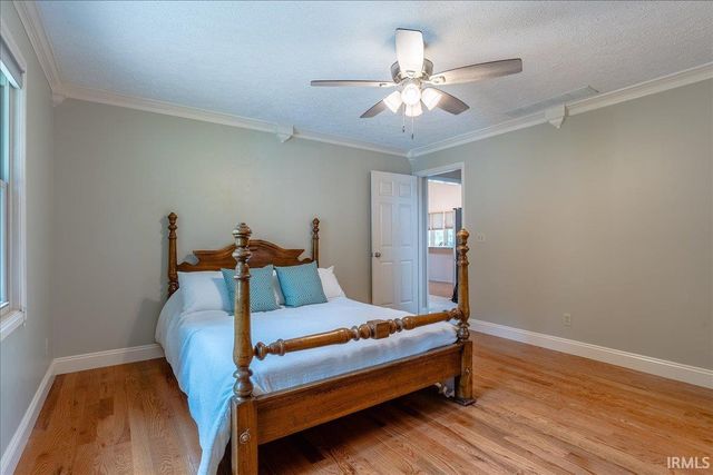 5666 Cherry Hill Drive, Newburgh, IN 47630