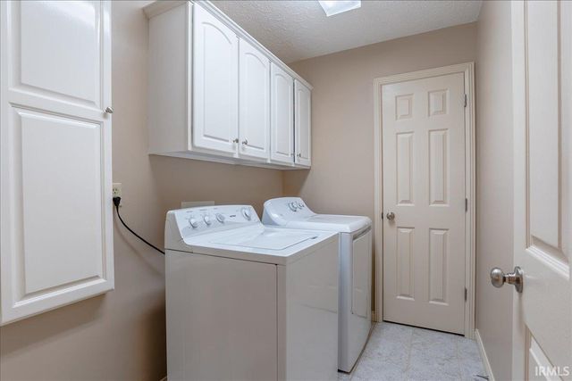 5666 Cherry Hill Drive, Newburgh, IN 47630