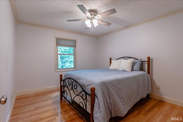 5666 Cherry Hill Drive, Newburgh, IN 47630