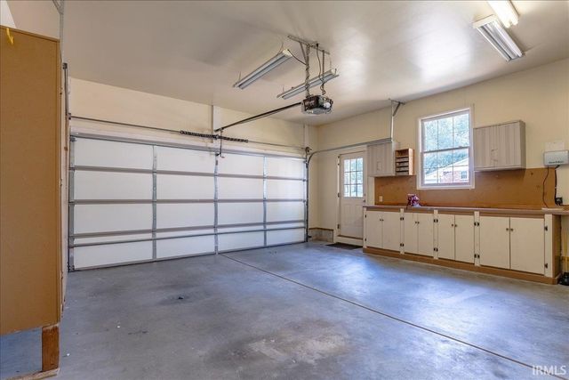 5666 Cherry Hill Drive, Newburgh, IN 47630