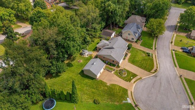 5666 Cherry Hill Drive, Newburgh, IN 47630