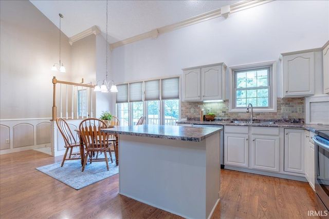 5666 Cherry Hill Drive, Newburgh, IN 47630