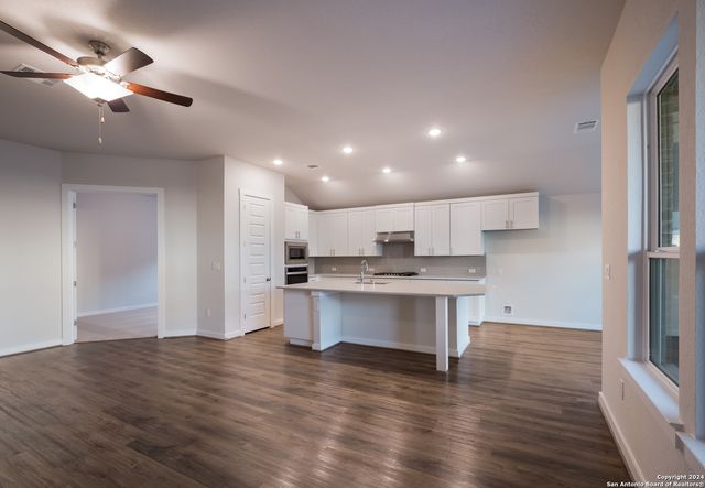 584 Tobacco Pass, New Braunfels, TX 78132