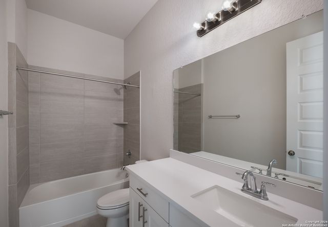 584 Tobacco Pass, New Braunfels, TX 78132