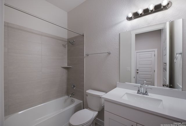 584 Tobacco Pass, New Braunfels, TX 78132