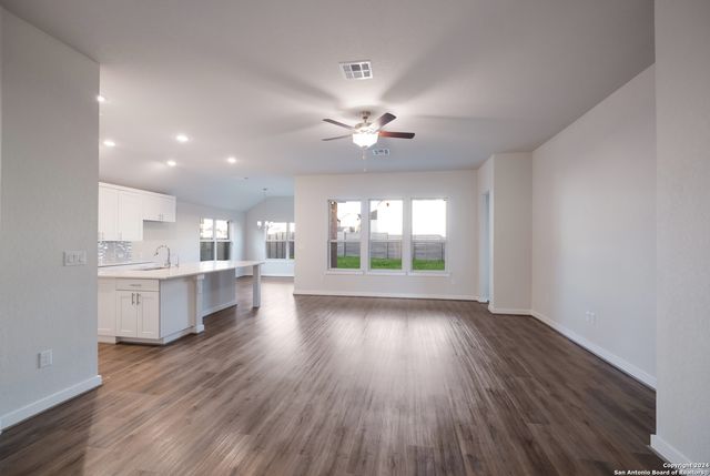 584 Tobacco Pass, New Braunfels, TX 78132