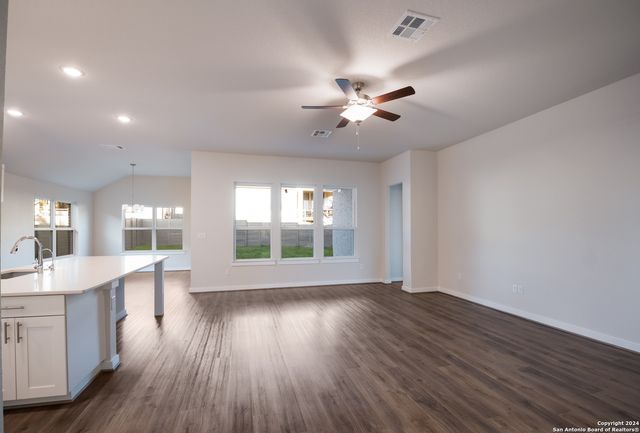 584 Tobacco Pass, New Braunfels, TX 78132