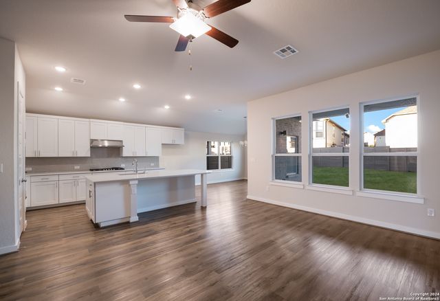 584 Tobacco Pass, New Braunfels, TX 78132