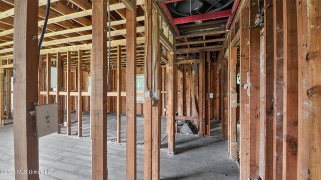 5572 Pine Lane Drive, Jackson, MS 39211