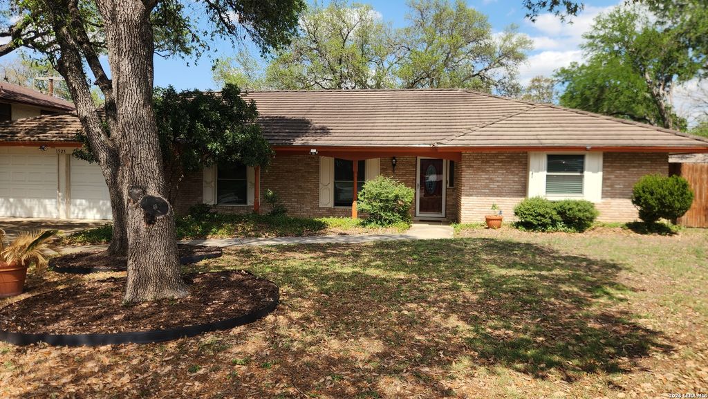 1523 PERIWINKLE ST, San Antonio, TX 78232