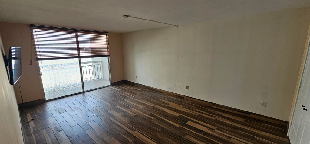 9820 Queensway Blvd Apt 502, Myrtle Beach, SC 29572 — photo 2