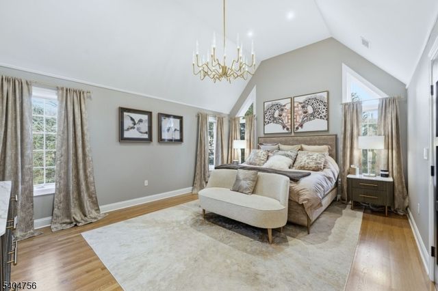 204 Bearwoods Rd, Park Ridge Boro, NJ 07656