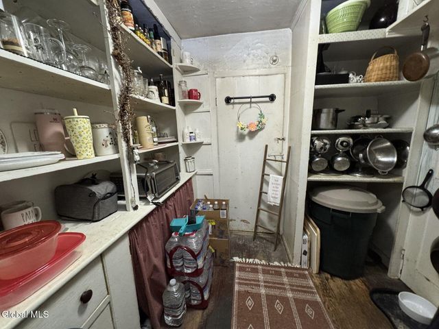 1341 S Schodack Road, Schodack, NY 12033