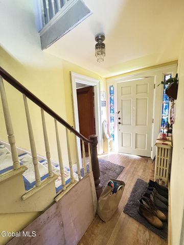 1341 S Schodack Road, Schodack, NY 12033