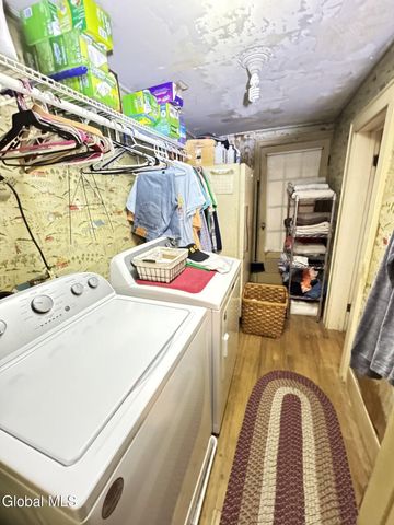 1341 S Schodack Road, Schodack, NY 12033