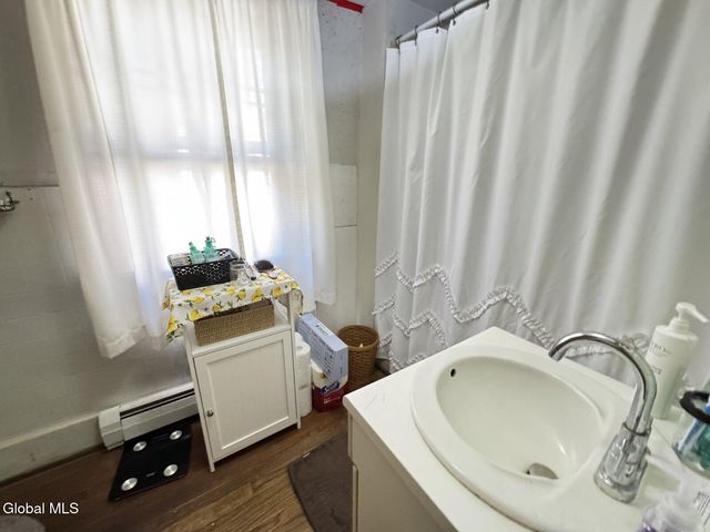 1341 S Schodack Road, Schodack, NY 12033