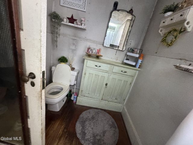 1341 S Schodack Road, Schodack, NY 12033