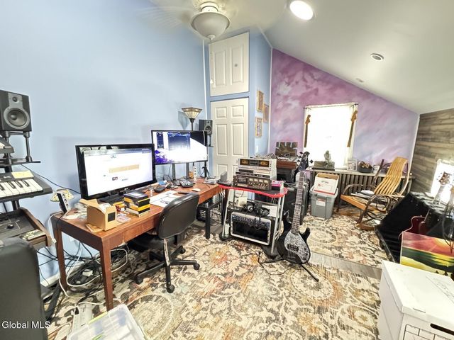 1341 S Schodack Road, Schodack, NY 12033