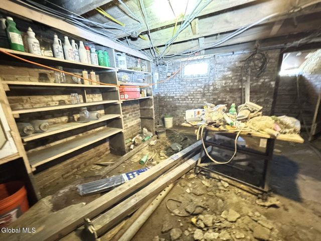 1341 S Schodack Road, Schodack, NY 12033