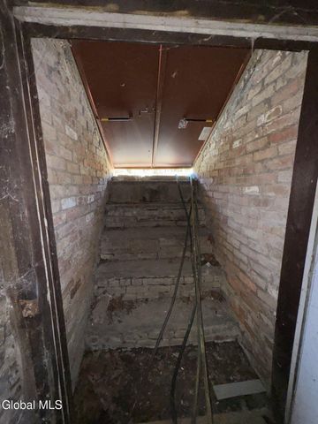 1341 S Schodack Road, Schodack, NY 12033