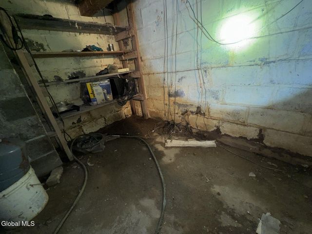 1341 S Schodack Road, Schodack, NY 12033