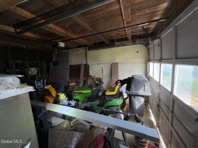 1341 S Schodack Road, Schodack, NY 12033