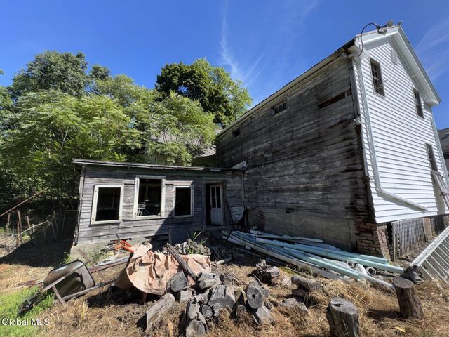 1341 S Schodack Road, Schodack, NY 12033