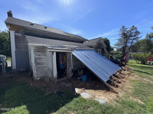 1341 S Schodack Road, Schodack, NY 12033