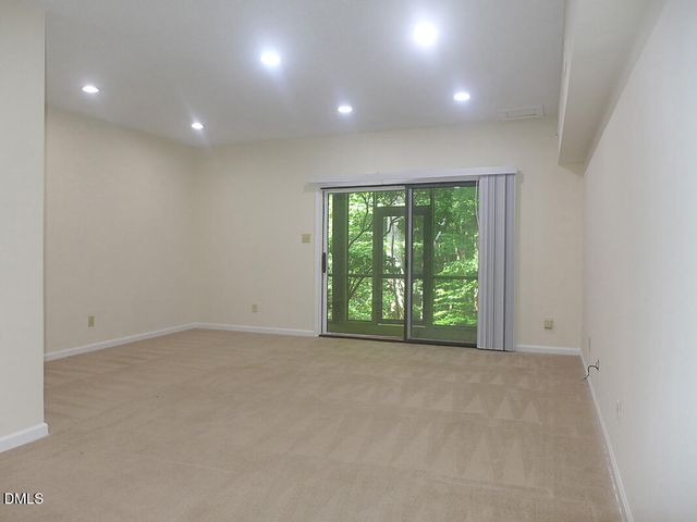 424 Fairoaks Circle, Chapel Hill, NC 27516