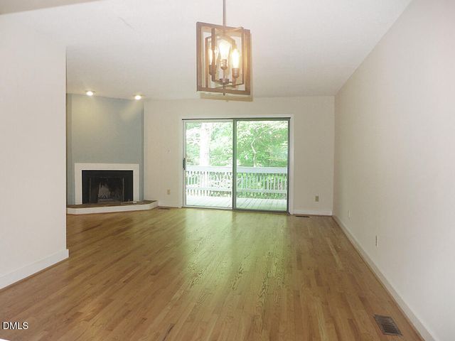 424 Fairoaks Circle, Chapel Hill, NC 27516