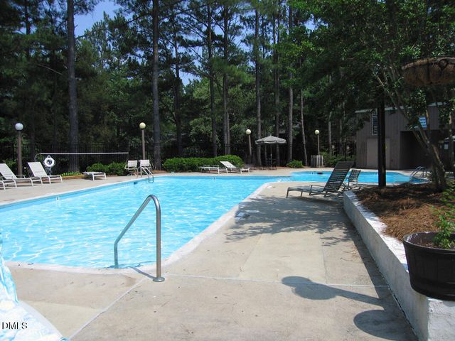 424 Fairoaks Circle, Chapel Hill, NC 27516
