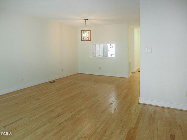 424 Fairoaks Circle, Chapel Hill, NC 27516