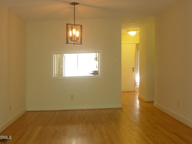 424 Fairoaks Circle, Chapel Hill, NC 27516