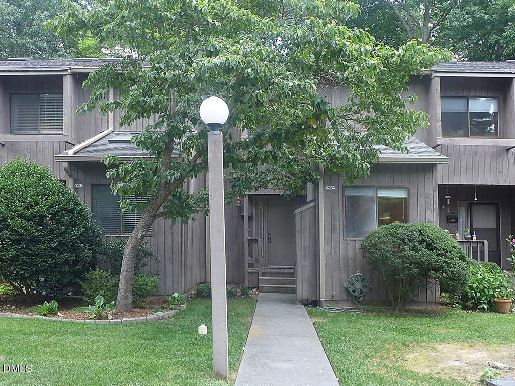424 Fairoaks Circle, Chapel Hill, NC 27516