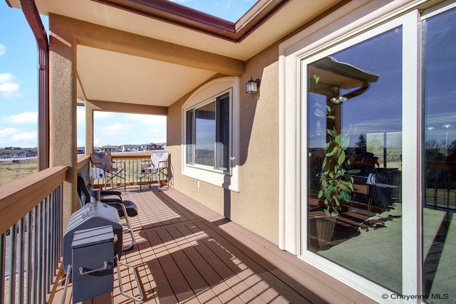 2434 FOOTHILLS RD, Cheyenne, WY 82009