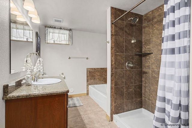 2434 FOOTHILLS RD, Cheyenne, WY 82009