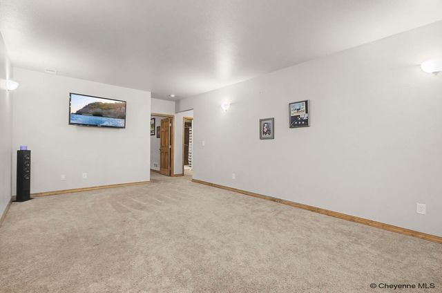 2434 FOOTHILLS RD, Cheyenne, WY 82009