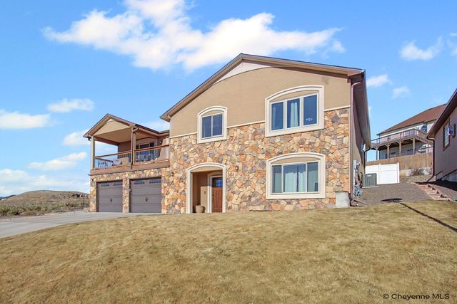2434 FOOTHILLS RD, Cheyenne, WY 82009