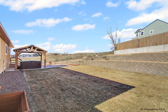 2434 FOOTHILLS RD, Cheyenne, WY 82009