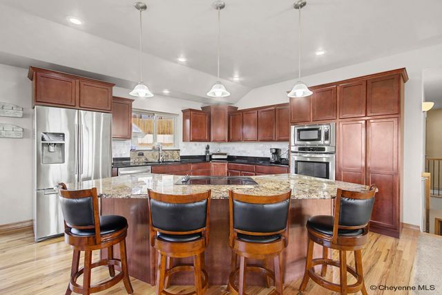 2434 FOOTHILLS RD, Cheyenne, WY 82009