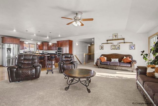 2434 FOOTHILLS RD, Cheyenne, WY 82009