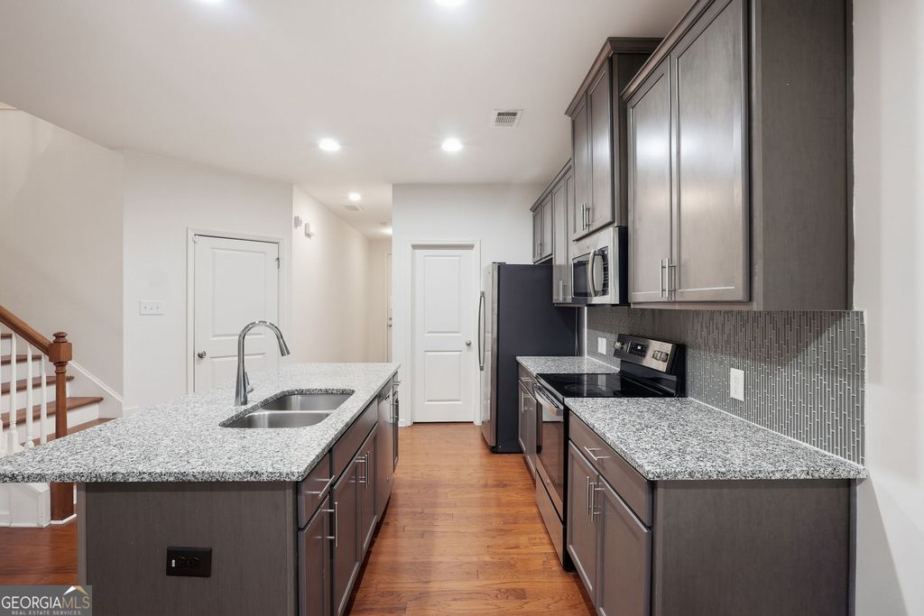 5267 Mill Way, Stone Mountain, GA 30083 — photo 2