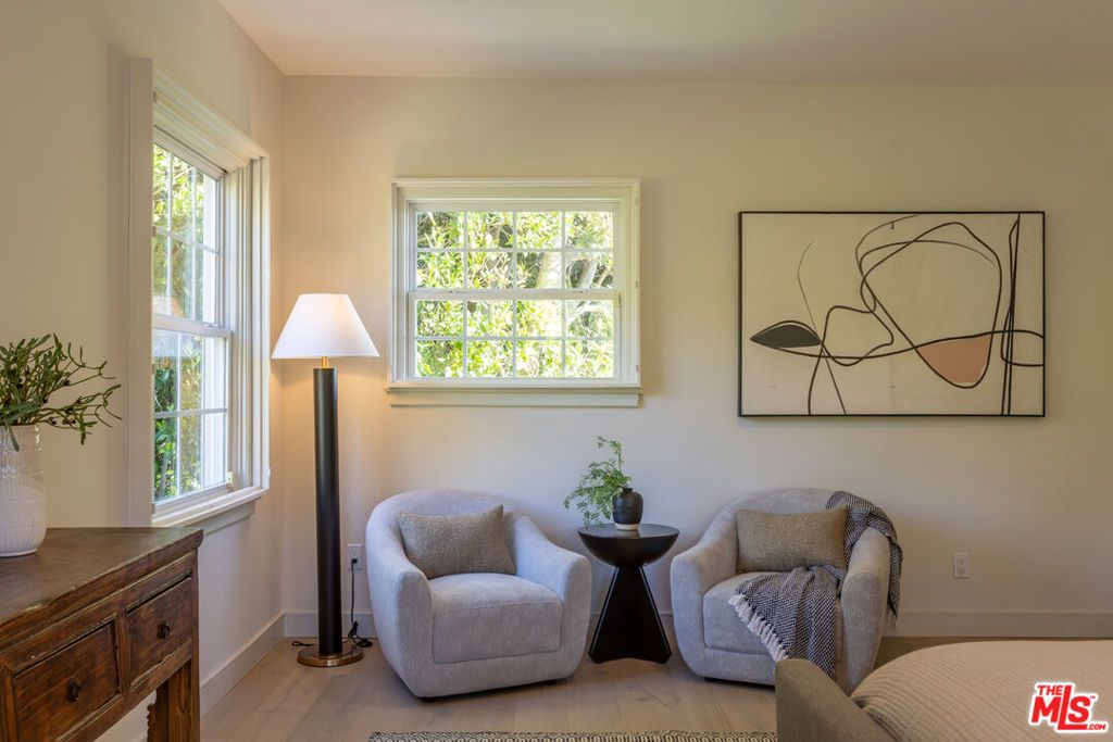 Image 35 of property listing at 1344 Belfast Drive, Los Angeles, CA 90069