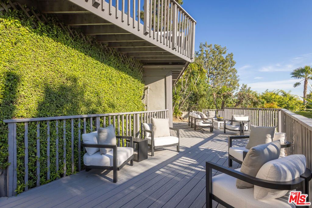 Image 50 of property listing at 1344 Belfast Drive, Los Angeles, CA 90069