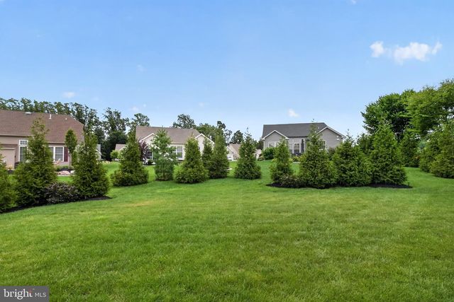 174 COTTAGE GATE CIR, Sewell, NJ 08080