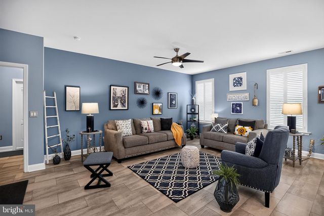 174 COTTAGE GATE CIR, Sewell, NJ 08080