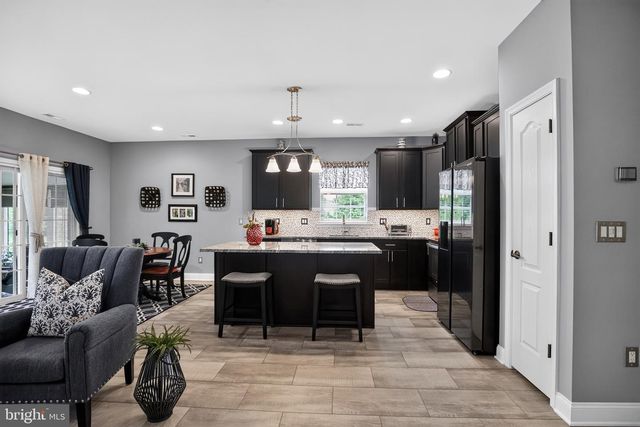 174 COTTAGE GATE CIR, Sewell, NJ 08080