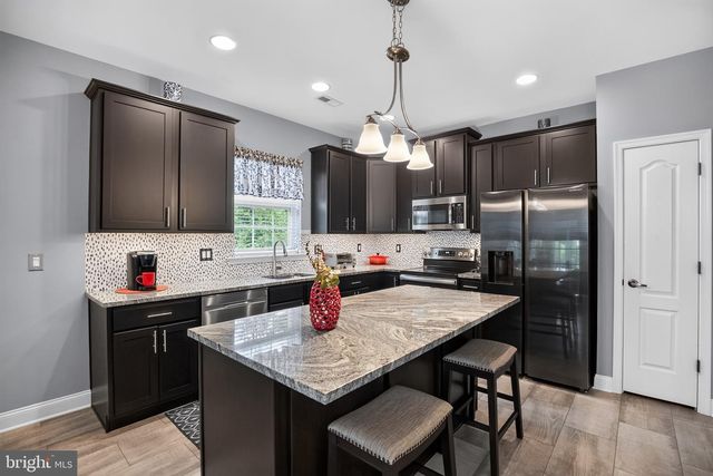 174 COTTAGE GATE CIR, Sewell, NJ 08080
