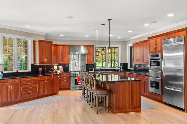 2901 Pepper Creek Bridge Pkwy, Valparaiso, IN 46385